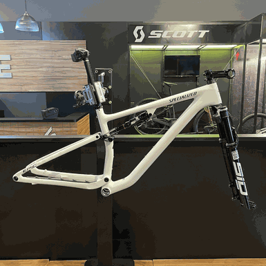Quadro Specialized Epic Evo com Flight Attendant 