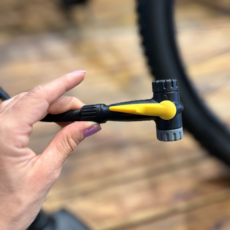 Bomba de Chão Topeak Joeblow Max HP Preta