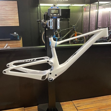 Quadro SCOTT Spark RC em Carbono branco