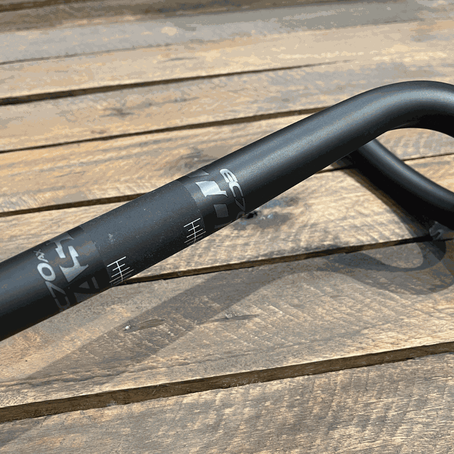Guidão Easton EC70 AX em Carbono