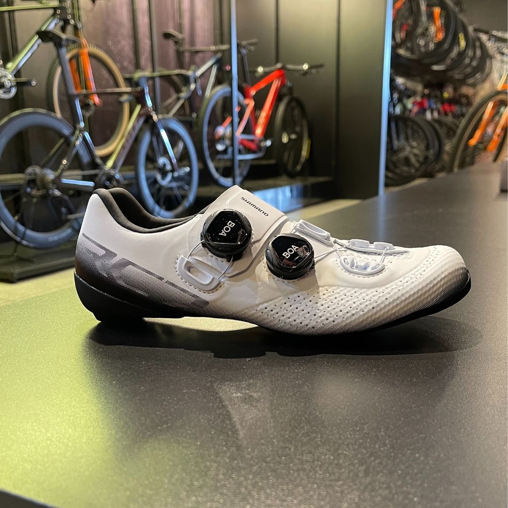 SHIMANO シマノ　25.8 RC7 RC702 シューズ ホワイト 白 SAPATILHA SPEED SHIMANO SH-RC702W FEMININA - BRANCA | Fraga Bike Shop