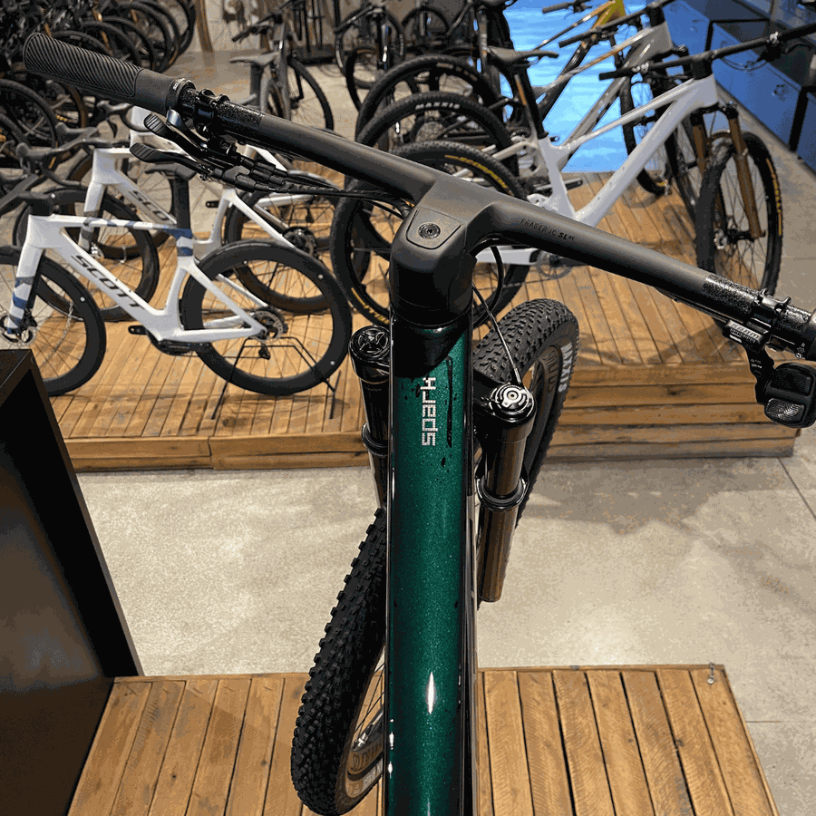 Bicicleta SCOTT Spark RC Team Issue twinkle green