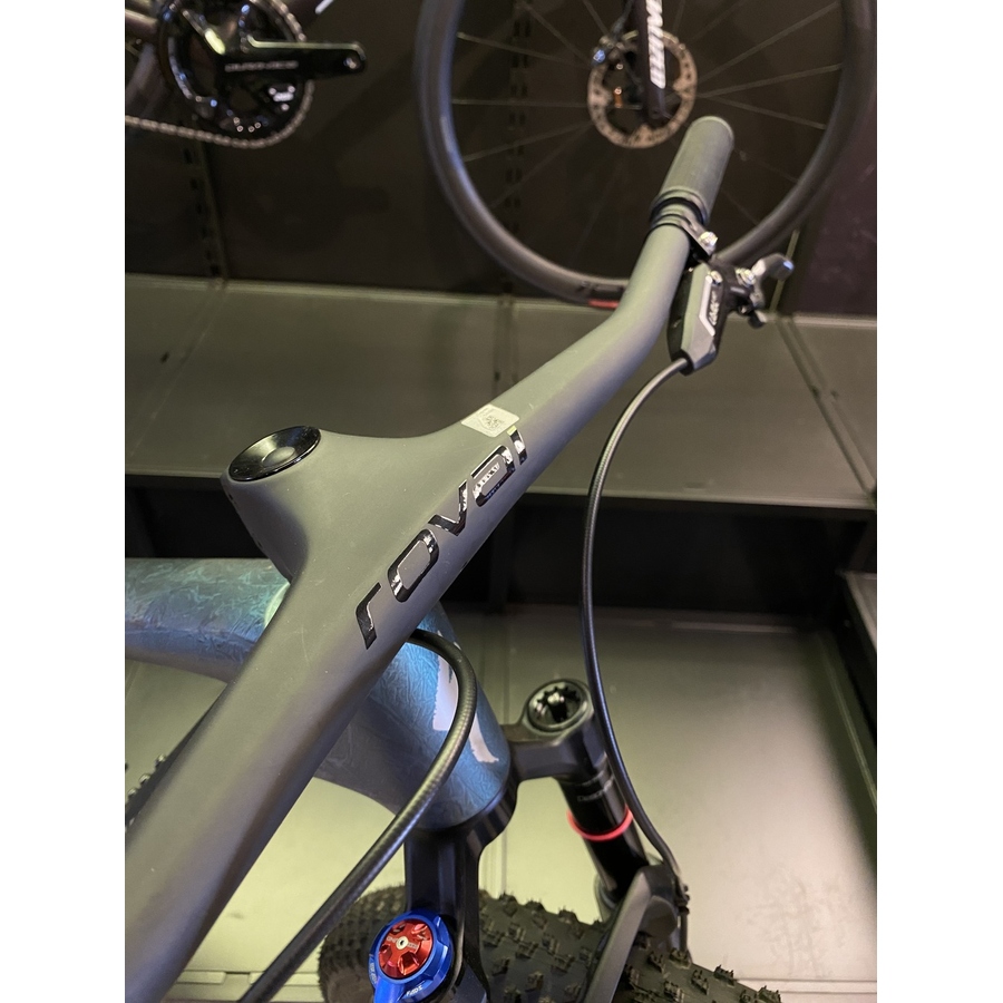 Guidão Specialized Roval seminovo Integrado em Carbono 