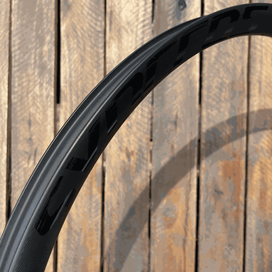 Aro em Carbono SYNCROS Silverton 1.0S