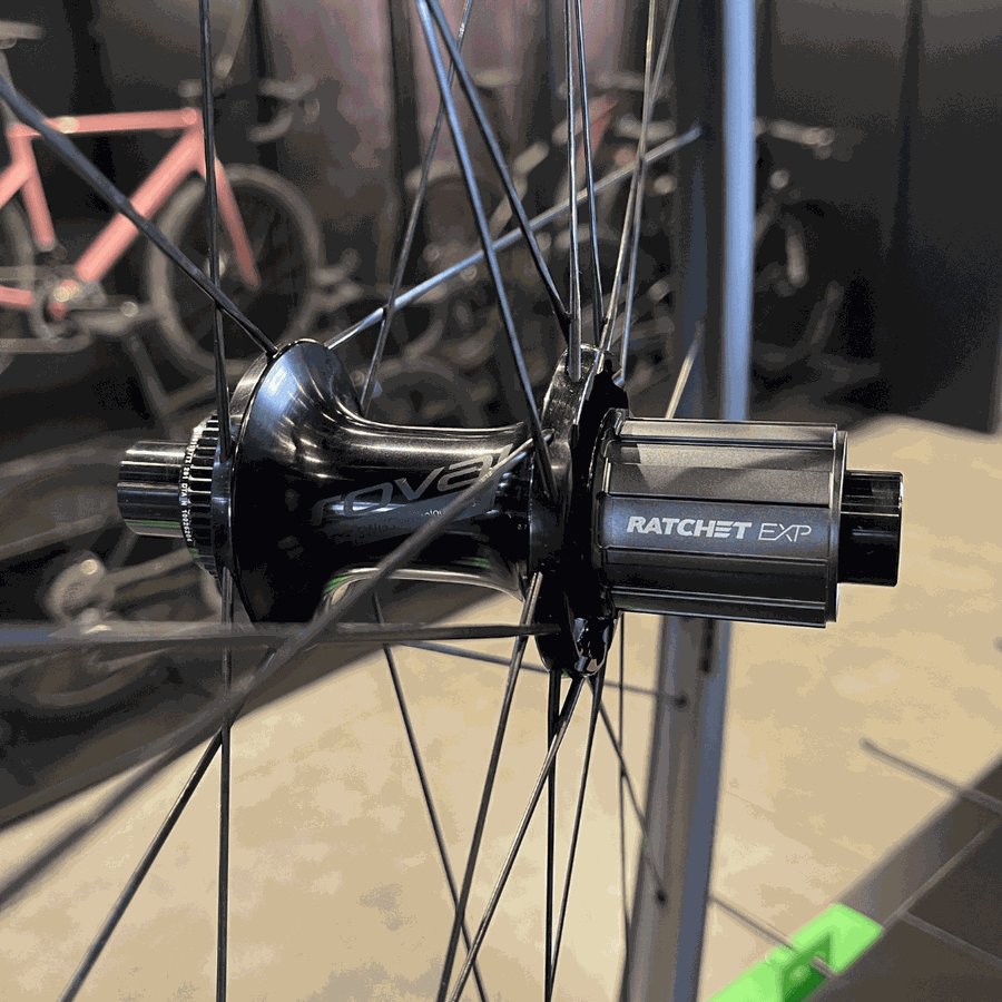 Rodas ROVAL Terra CLX em carbono