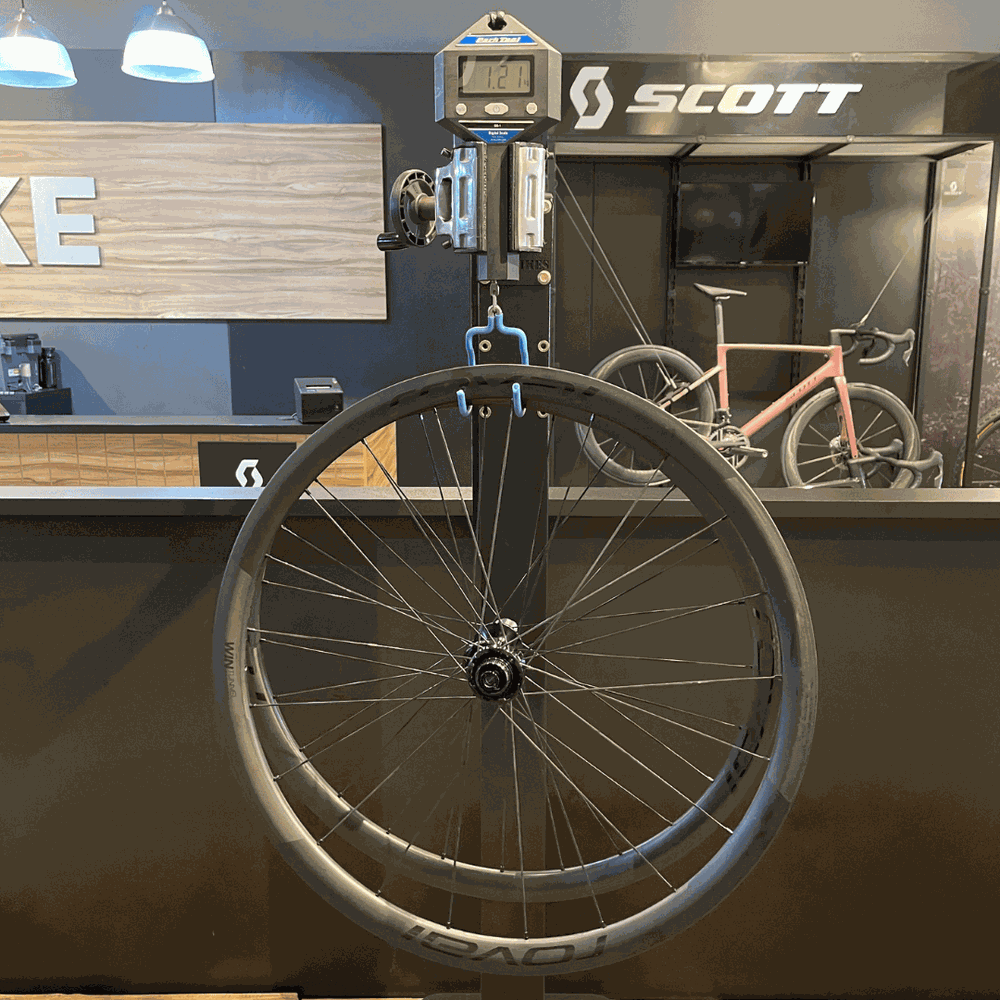 Par de Rodas ROVAL Alpinist CLX-I em carbono