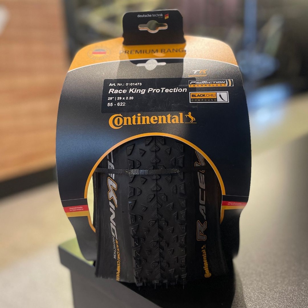 Pneu de VTT 26x2.00 race king noir/noir tr (50-559) marque Continental