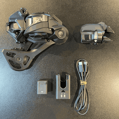 KIT de Upgrade Shimano Original Deore XT M8250 Di2 Eletrônico de 12 Velocidades