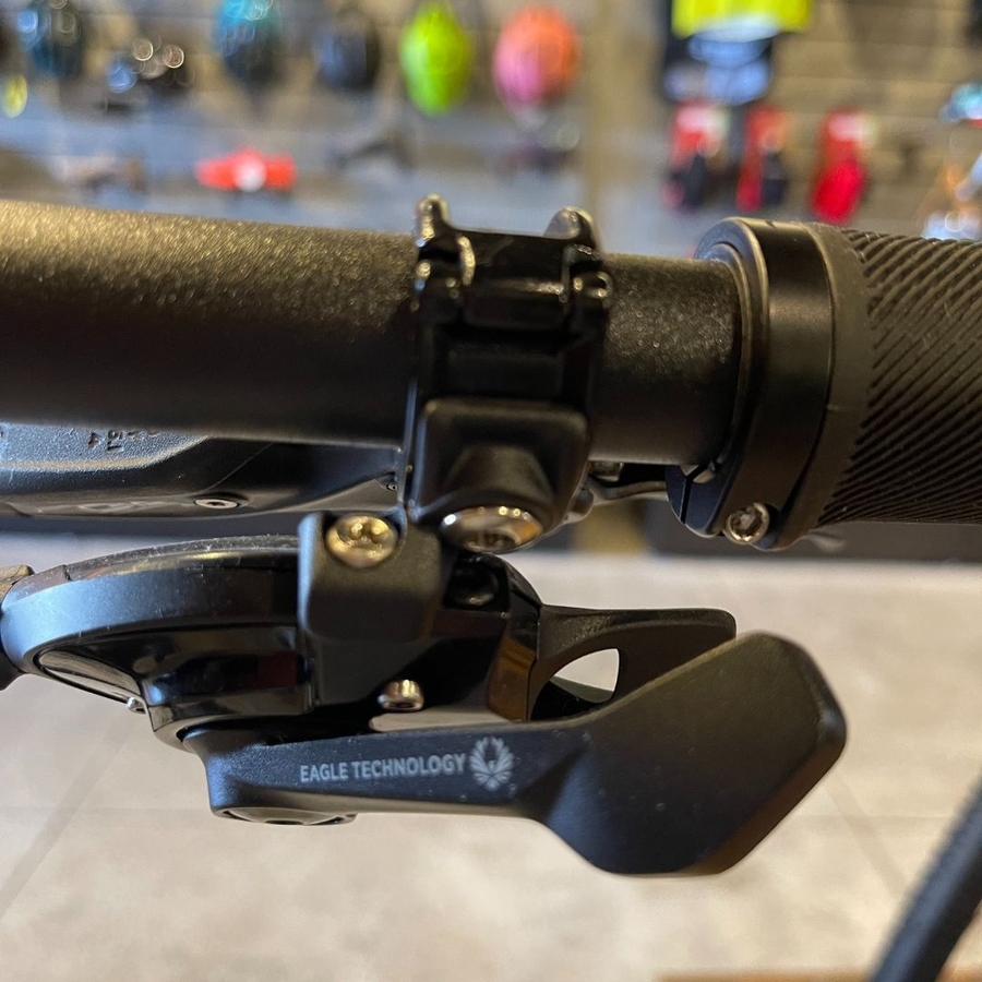 Matchmaker Direito para freio SRAM ou SHIMANO