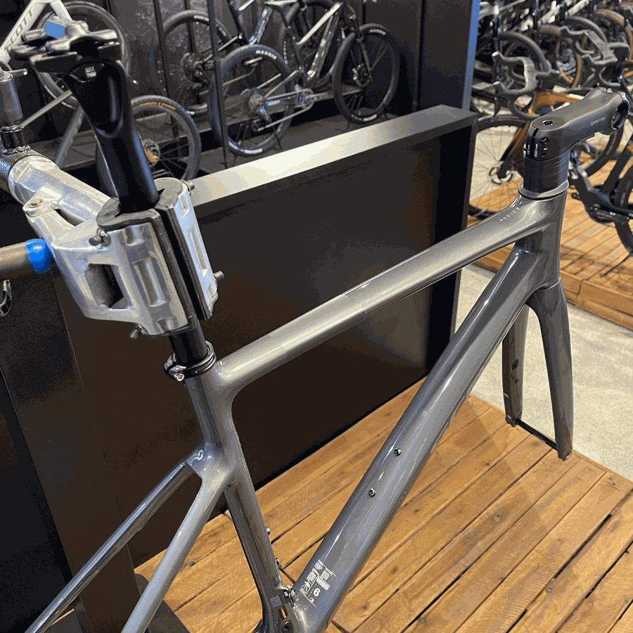 Quadro SCOTT em Carbono ADDICT HMF grafite