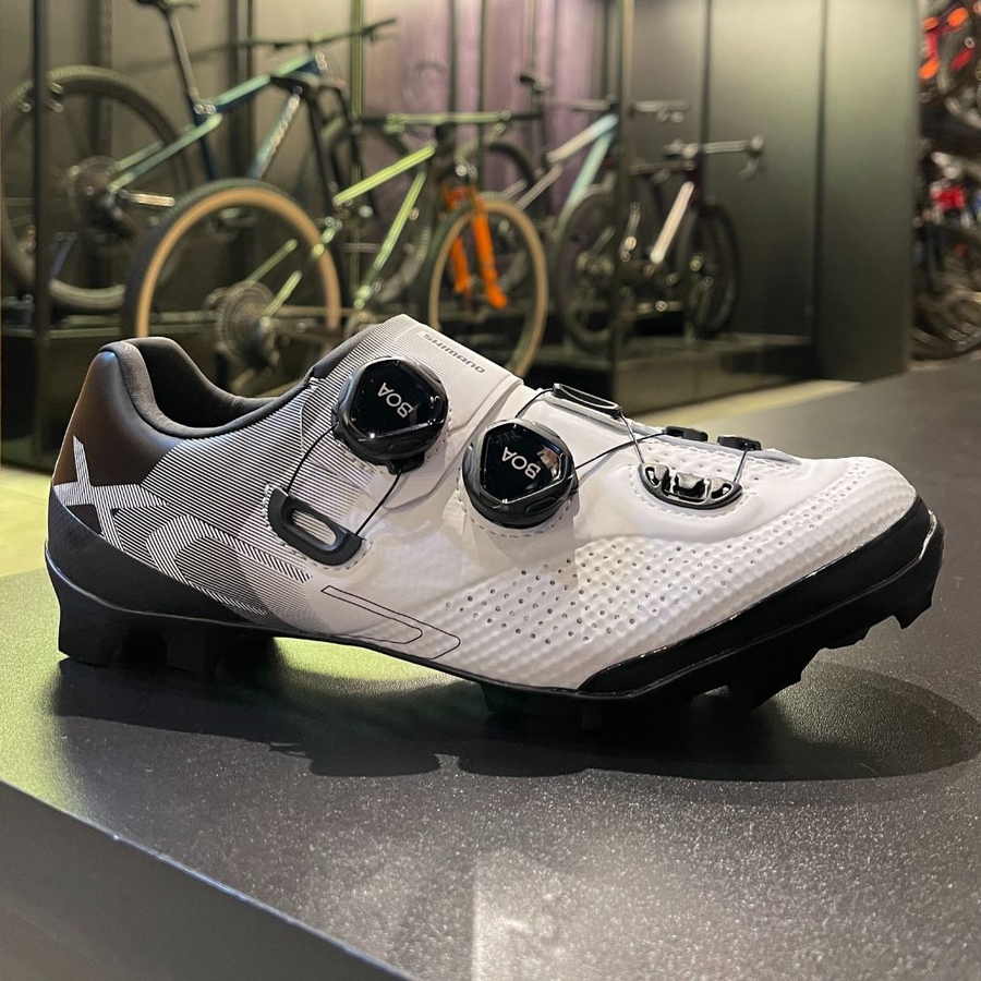 Sapatilha Shimano SH-XC702 MTB Carbon Branca