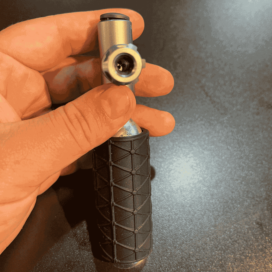Bico De Co2 Topeak Airbooster já com o Refil 16g