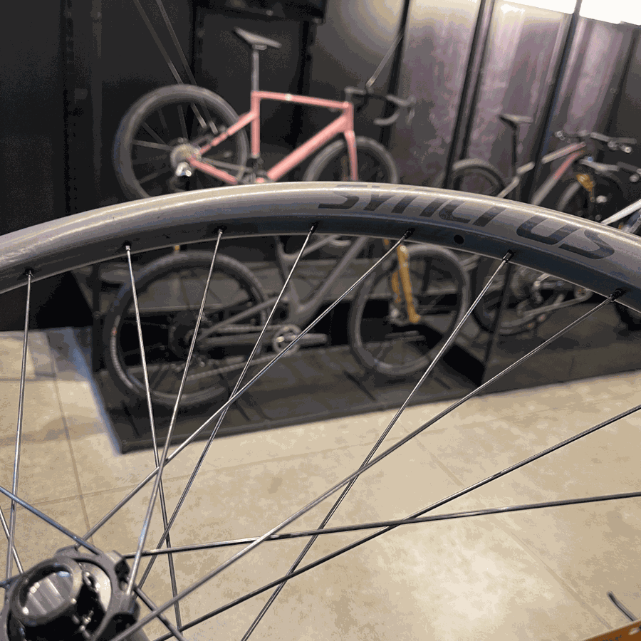 Rodas NEW SYNCROS Silverton seminova em Carbono 1.0