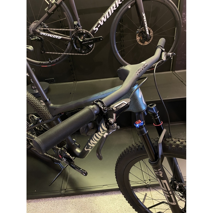 Guidão Specialized Roval seminovo Integrado em Carbono 