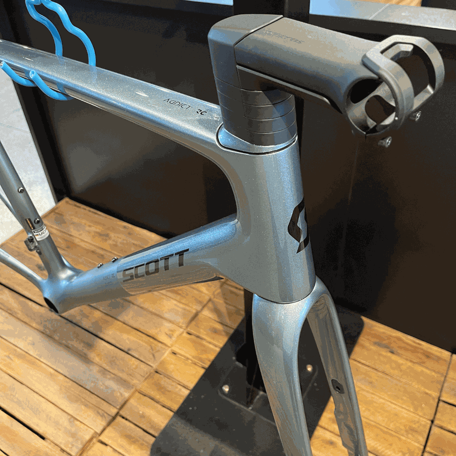 Quadro SCOTT em Carbono ADDICT RC HMX cinza