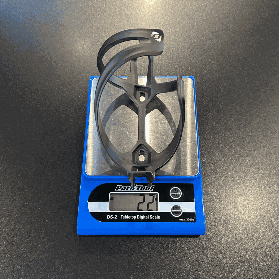 Suporte de Garrafa Syncros em carbono  Tailor Cage 1.0 Direito Preto E Prata