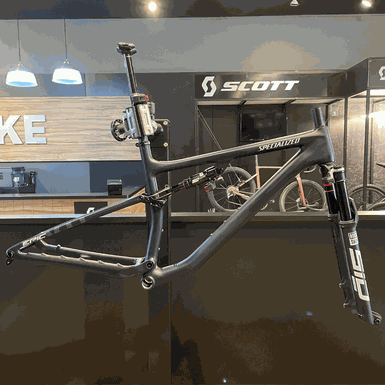 Quadro Specialized Epic Evo com Flight Attendant