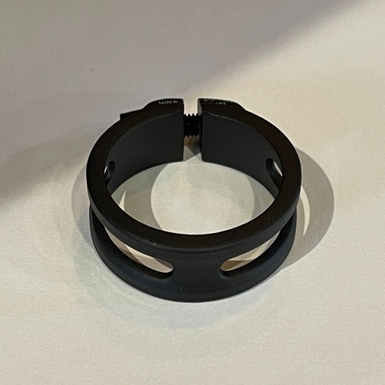 Abraçadeira Syncros Para Quadros De Bicicleta 34.9mm com parafuso em TITÂNIO 