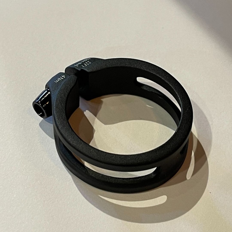 Abraçadeira Syncros Para Quadros De Bicicleta 34.9mm com parafuso em TITÂNIO 