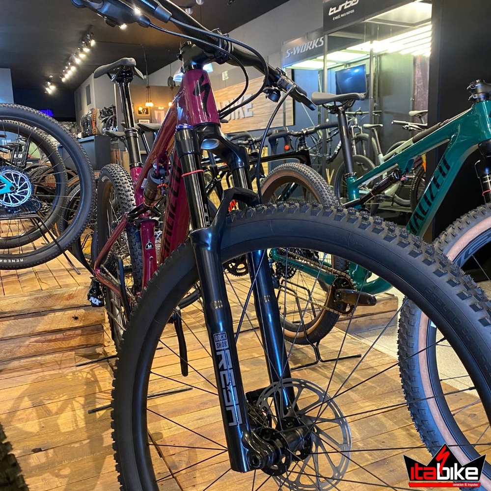 Garfo de Suspensão RockShox Original Reba RL 120mm Preta