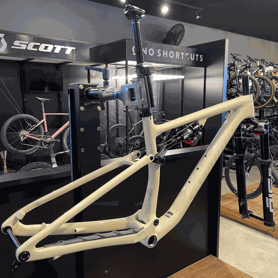 Quadro Specialized Epic Evo S-Works com Flight Attendant