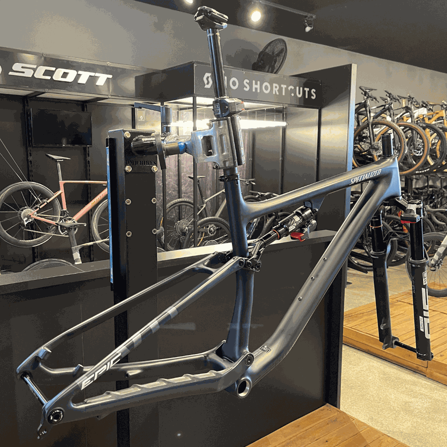 Quadro Specialized Epic Evo com Flight Attendant