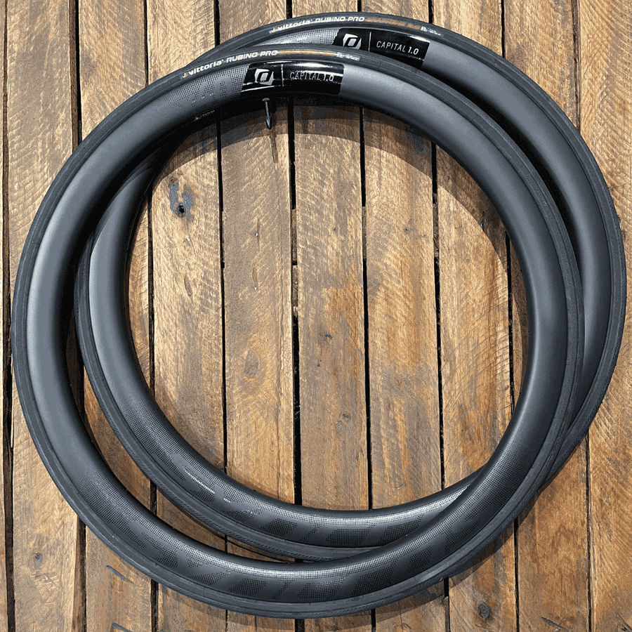 Par de Pneus SPEED VITTORIA Rubino PRO p/ Câmara de Ar