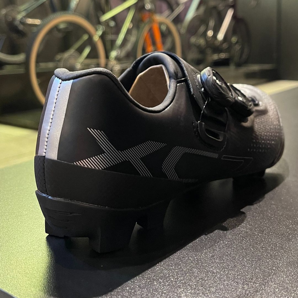 Sapatilha Shimano MTB SH-XC702 Carbon – Alta Performance