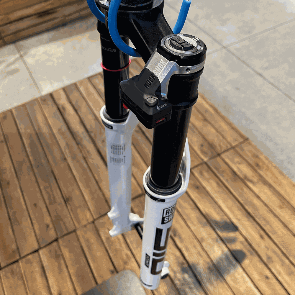 ロックショックス　サスペンション　白　RockShox Garfo de Suspensão RockShox Sid Ultimate Flight Attendant 120mm Branca