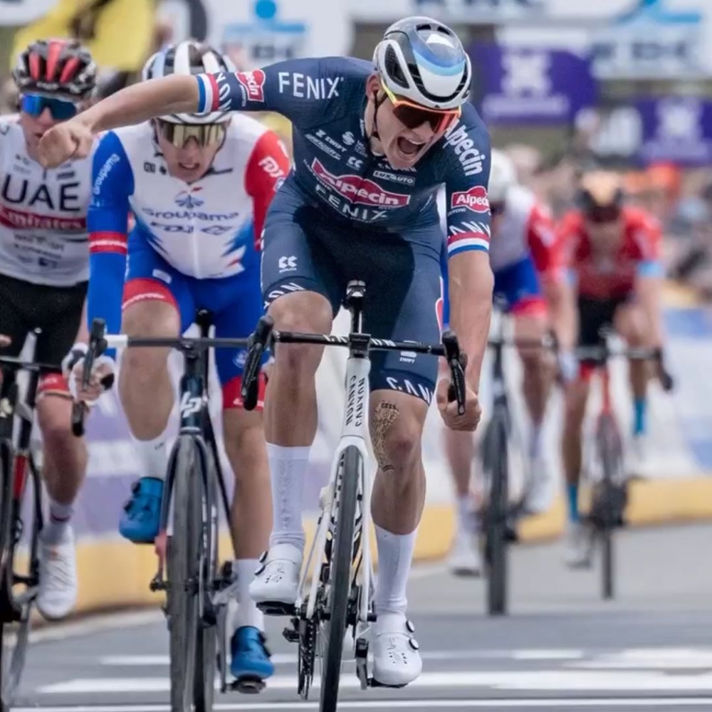 Sapatilha Shimano S-Phyre SH-RC903 Speed Preta