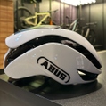 Capacete Abus GameChanger 2.0 Branco Brilhante