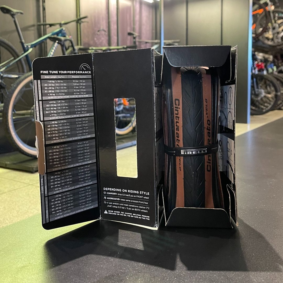 Pneu Speed Pirelli Cinturato Velo Clássico Tubeless Faixa Bege