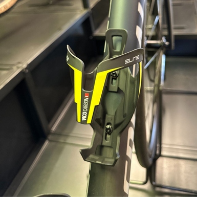 Suporte de Garrafa Elite Vico Carbon Preto e Amarelo