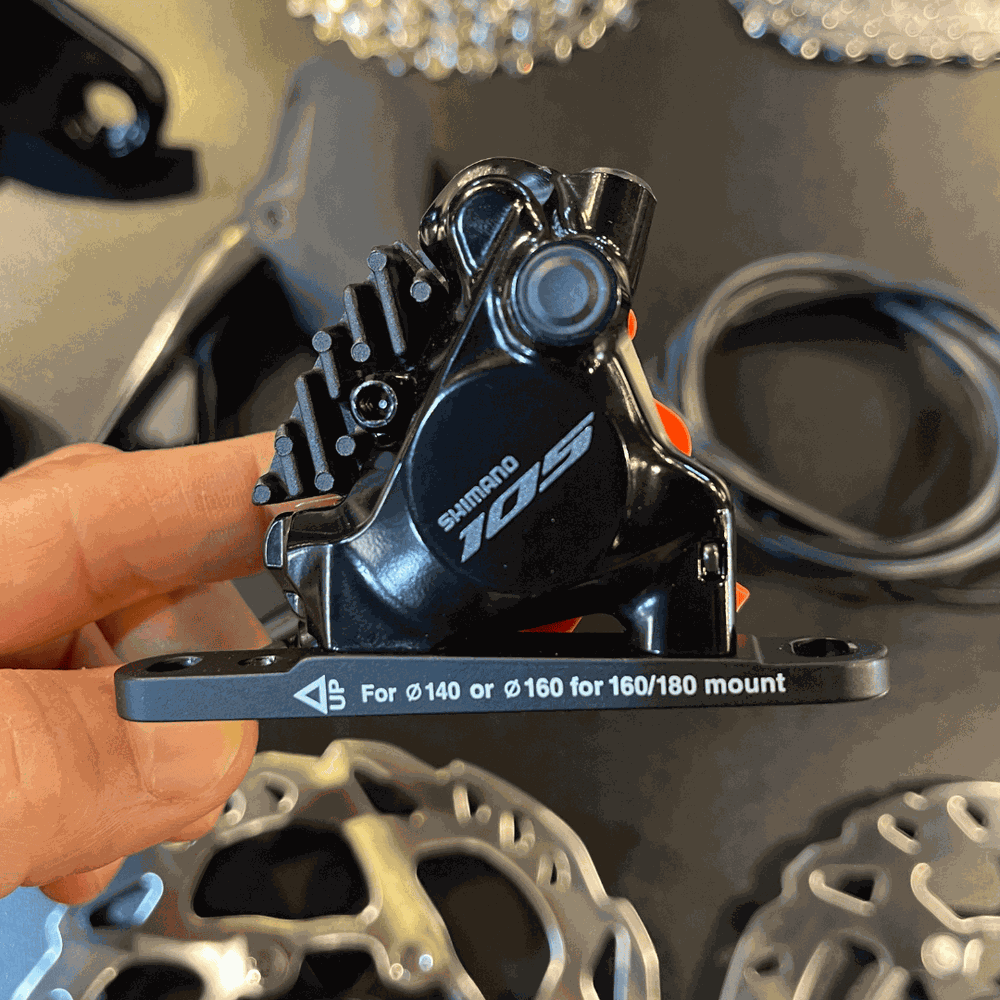 Grupo de Peças Shimano Original 105 Di2 Eletrônico de 12 velocidades