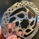 Disco Rotor SHIMANO Original Para Freio a Disco SM RT26 Parafusos - 2