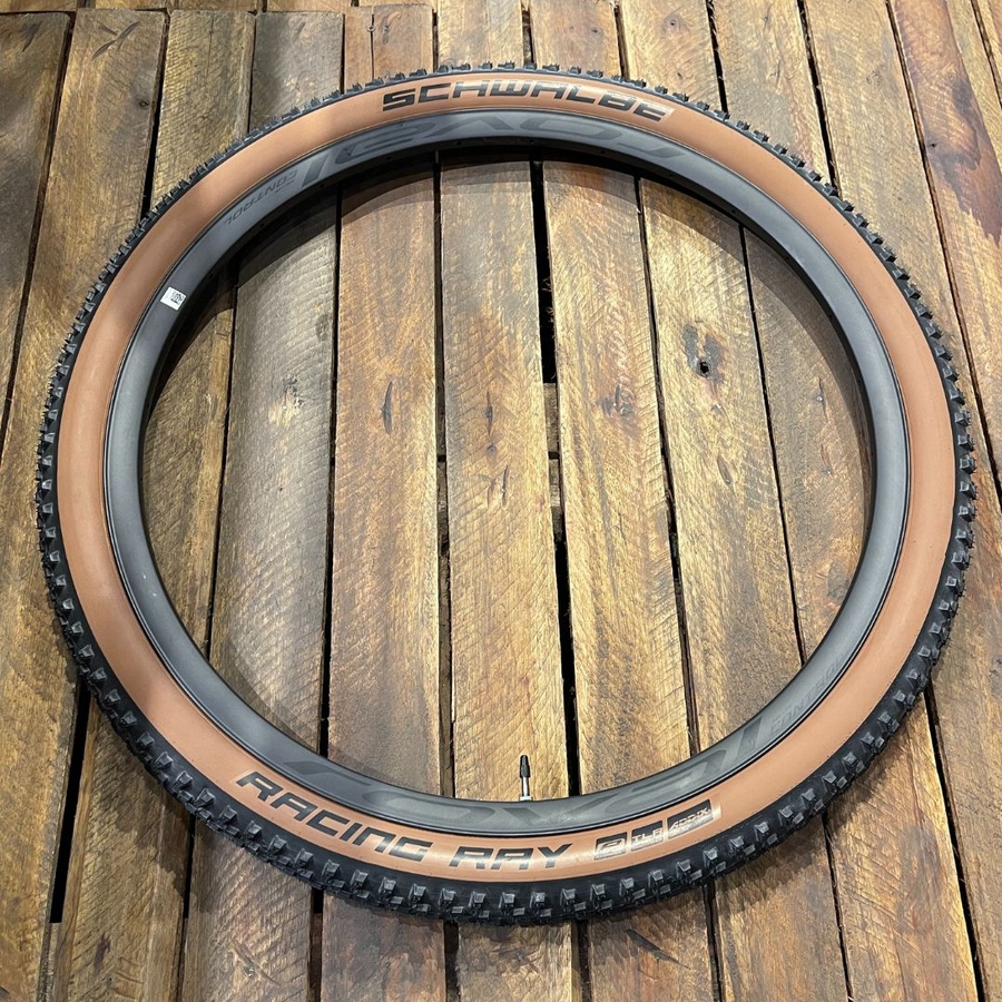 Pneu Schwalbe Tubeless Racing Ray Bege