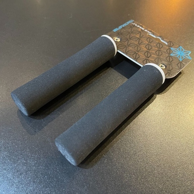 Manopla Supacaz Supalite Preta