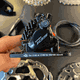 Grupo de Peças Shimano Original 105 Di2 Eletrônico de 12 velocidades - 8