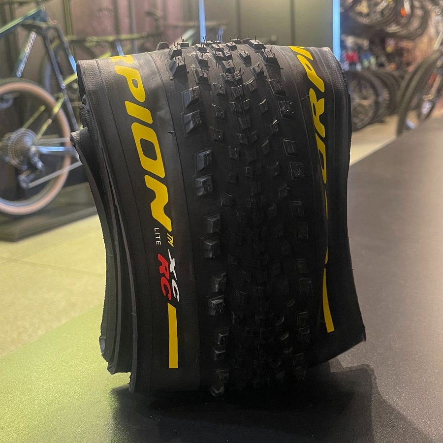 Pneu MTB Pirelli Scorpion XC RC Lite Tubeless Amarelo 