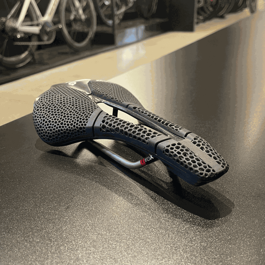 Selim Prologo Scratch-M5 3D Pas Tirox Preto