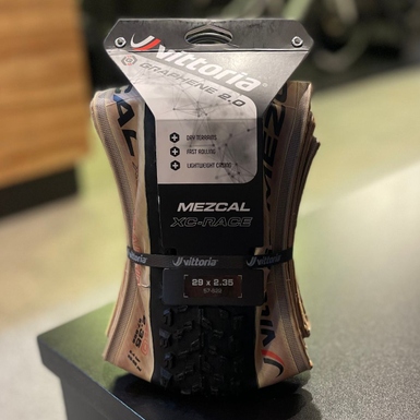Pneu MTB Vittoria Mezcal XCR TLR Tubeless Preto Faixa Bege 