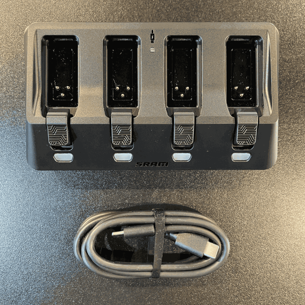 Carregador de Bateria Sram eTap AXS Base para 4 Baterias