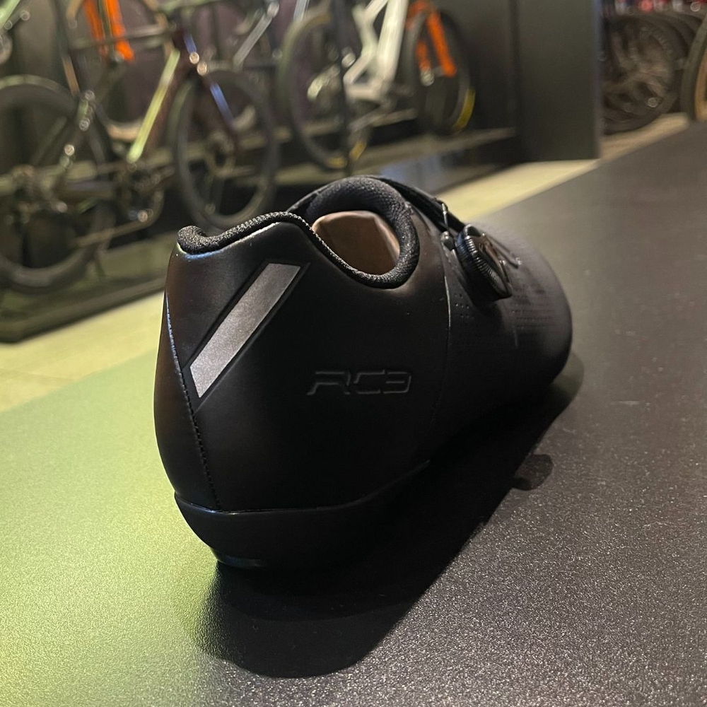 Sapatilha Shimano SH-RC302 Speed Preta