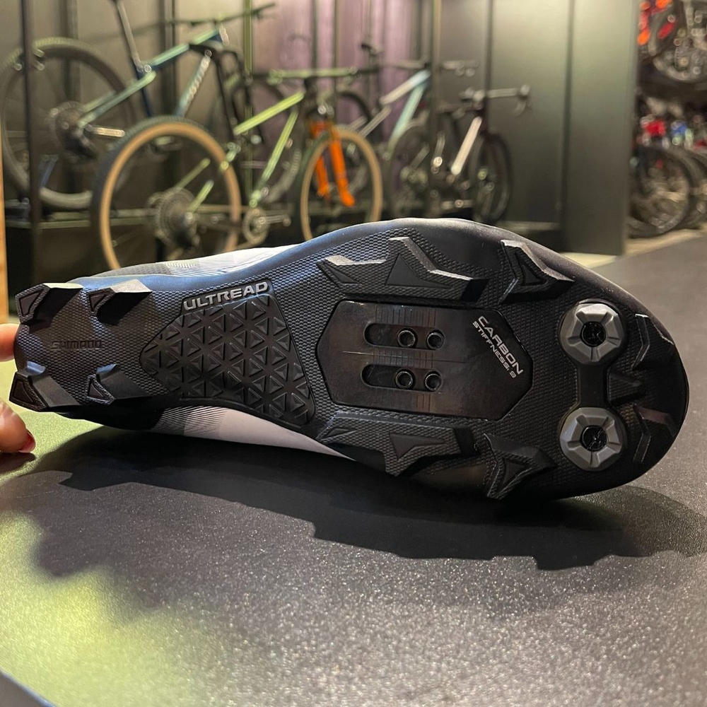 Sapatilha Shimano SH-XC702 MTB Carbon Branca