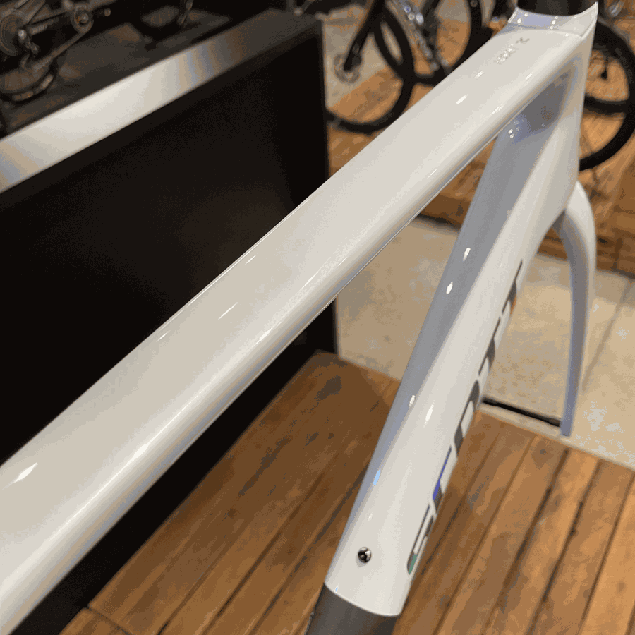 Quadro SCOTT em Carbono ADDICT RC HMX branco e preto