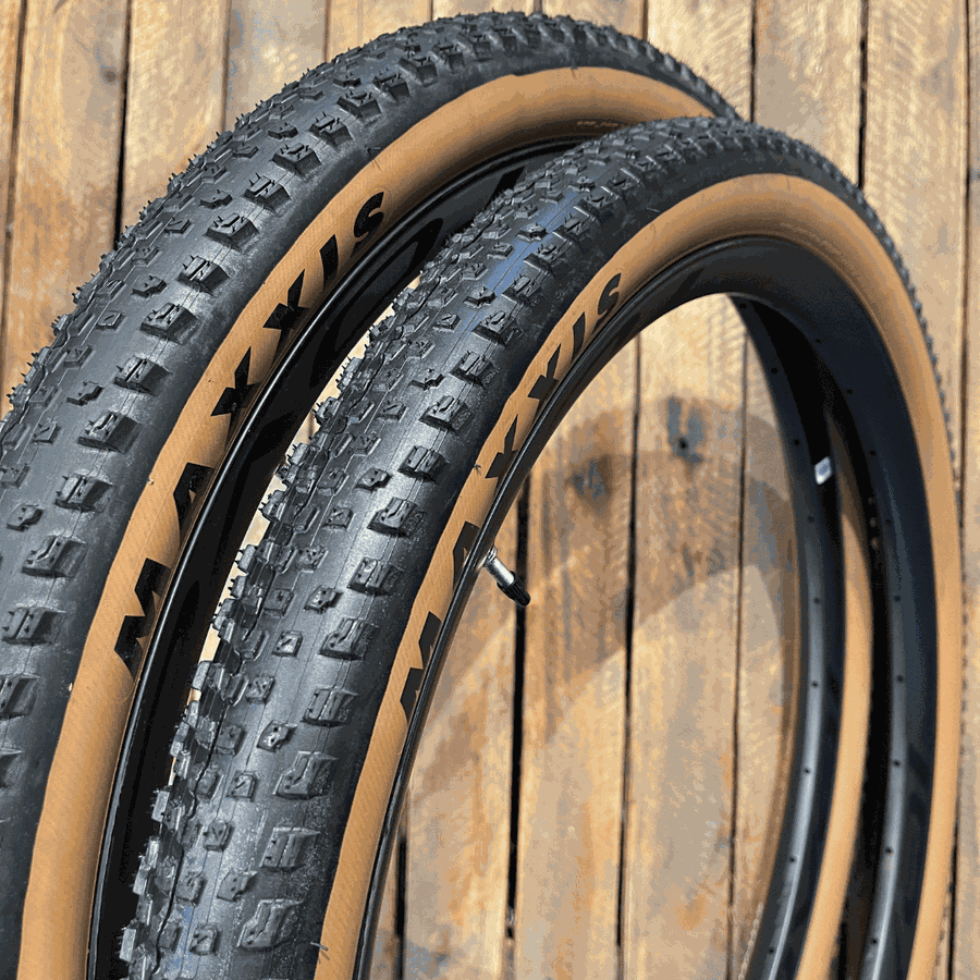Par de Pneus MTB MAXXIS REKON RACE 2.4 Tubeless bege