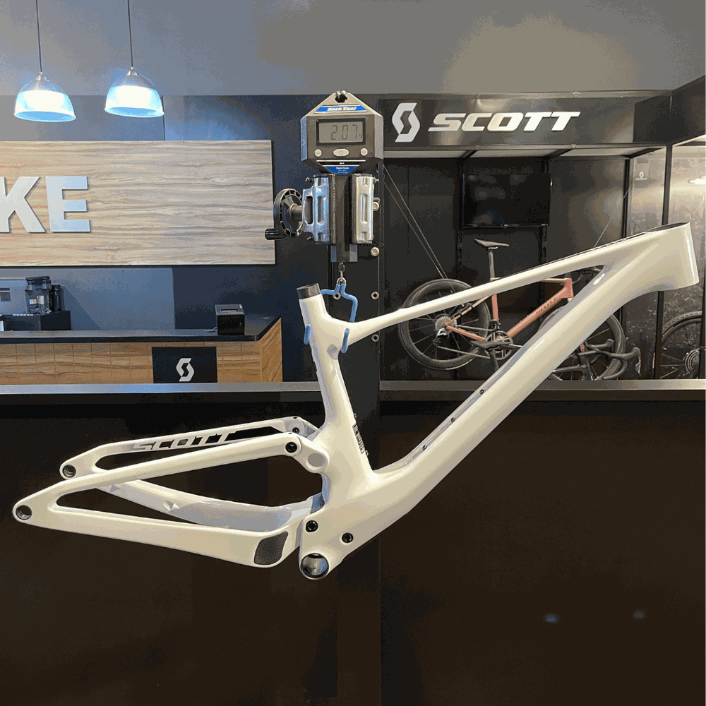 Quadro SCOTT Spark RC em Carbono branco