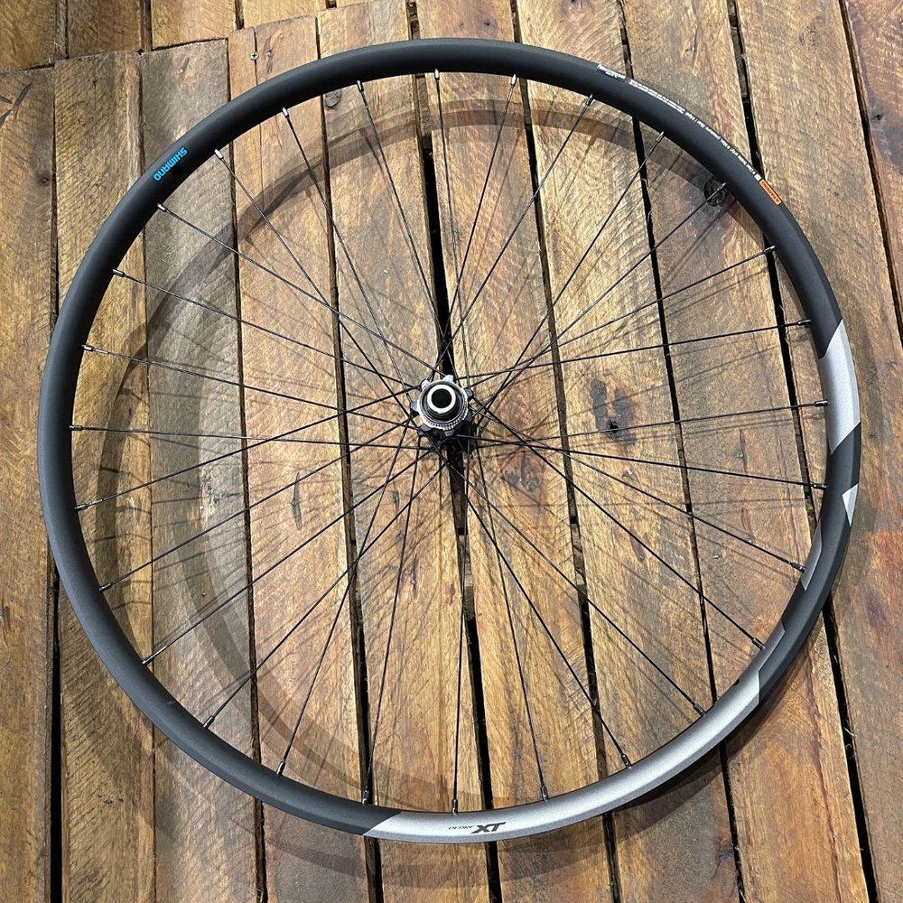 シマノMTBリアホイール　WH-M8100 DEORE XT 29 148x12 mm スルーアクスル XC リアホイール