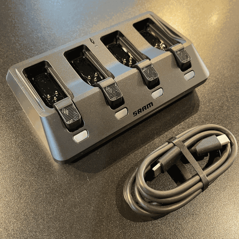 SRAM スラム etap AXS 充電器 4 ポート SRAM スラム etap AXS 充電器 4