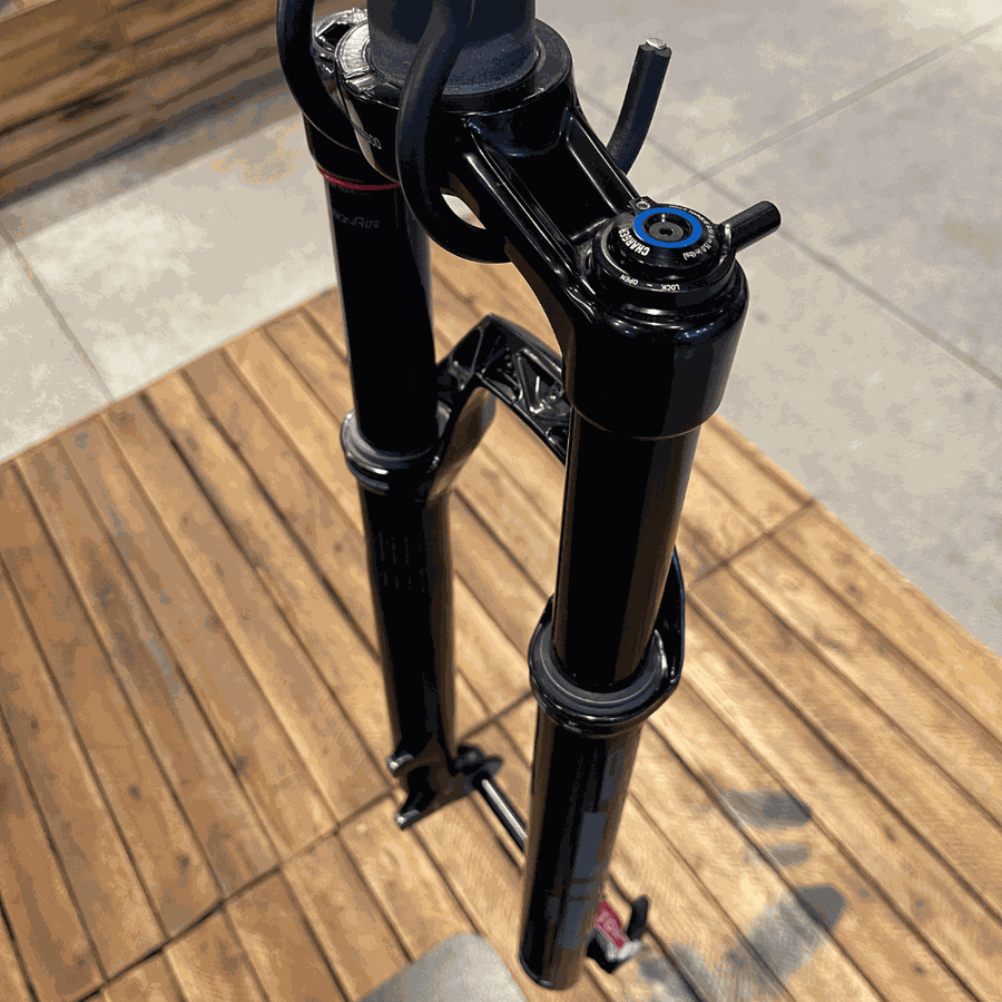Garfo de Suspensão RockShox Sid Select 120mm Preta com Trava TwistLoc